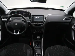 PEUGEOT 2008 Lion