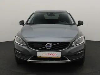 VOLVO V60 Cross Country Momentum