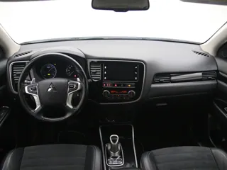 MITSUBISHI OUTLANDER Intense S