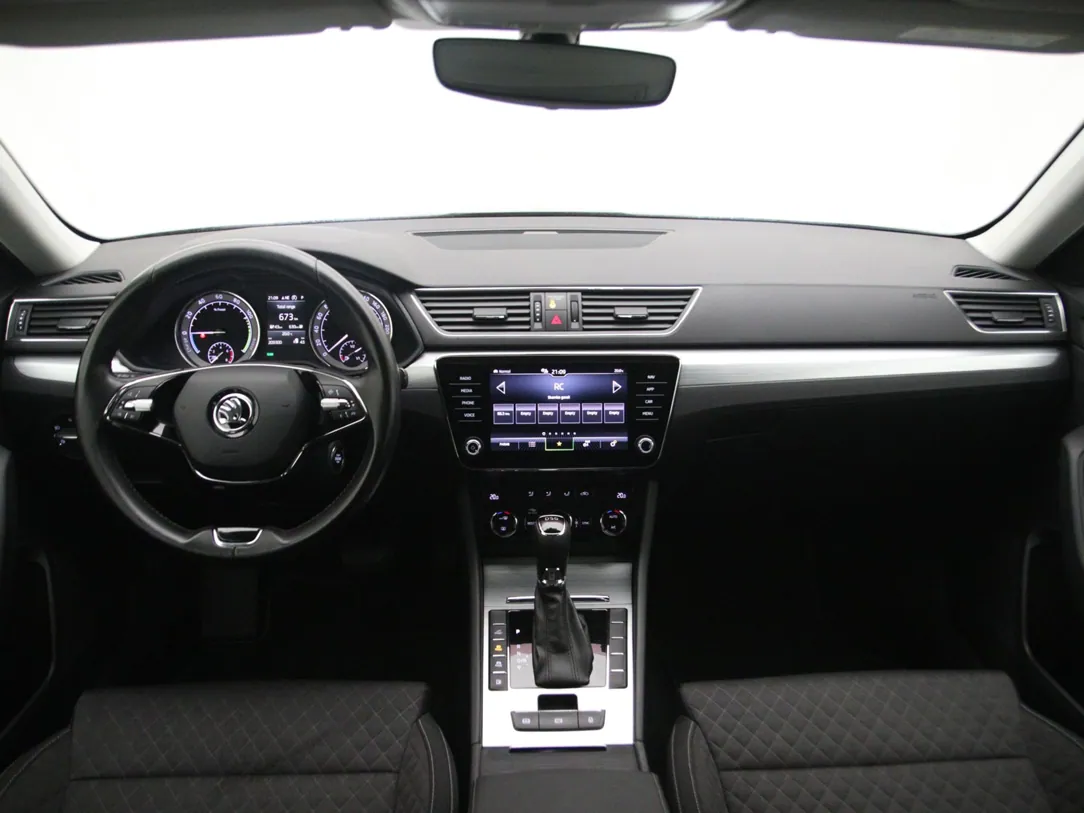 SKODA SUPERB Ambition