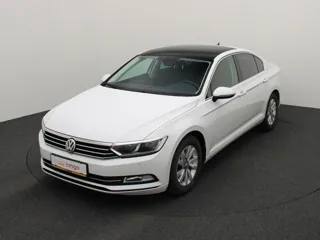 VOLKSWAGEN PASSAT B8 Connected Series