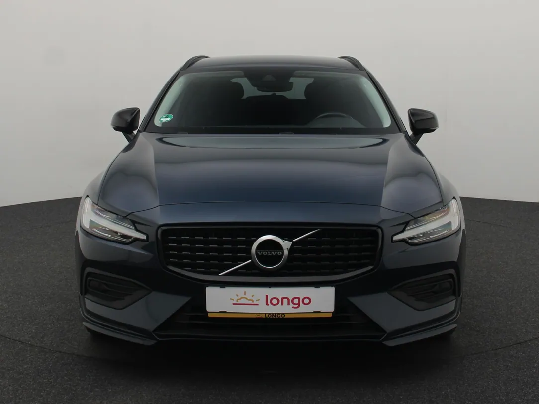 VOLVO V60 MHEV Momentum Advantage