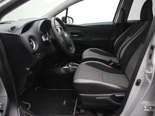 TOYOTA YARIS Active 