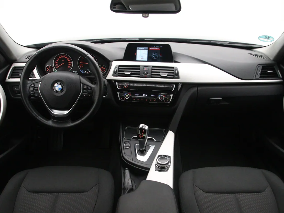 BMW 320 Executive