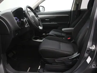 MITSUBISHI OUTLANDER Executive Edition
