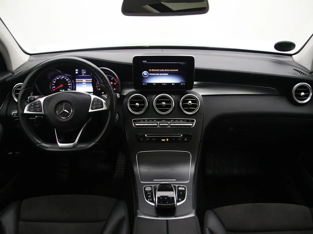 MERCEDES BENZ GLC350 AMG Line
