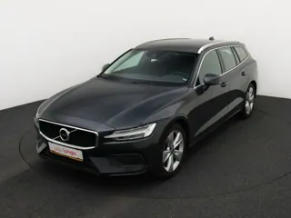 VOLVO V60 Momentum