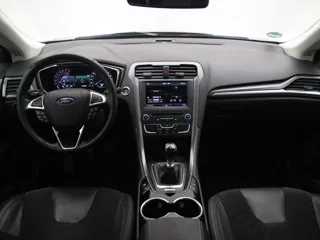 FORD MONDEO Titanium