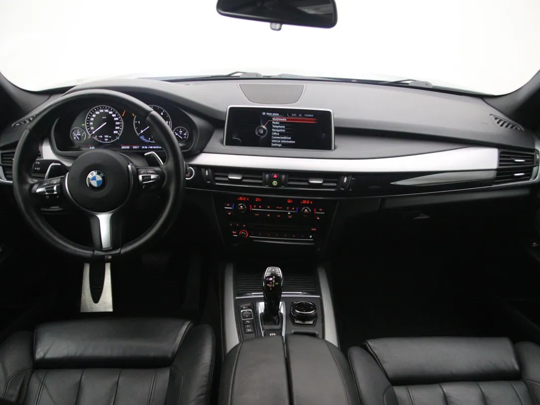 BMW X5 M50d