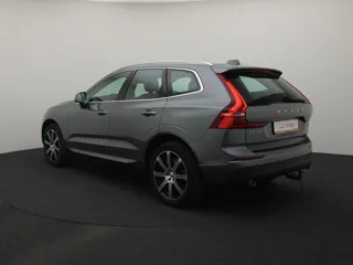 VOLVO XC60 Momentum