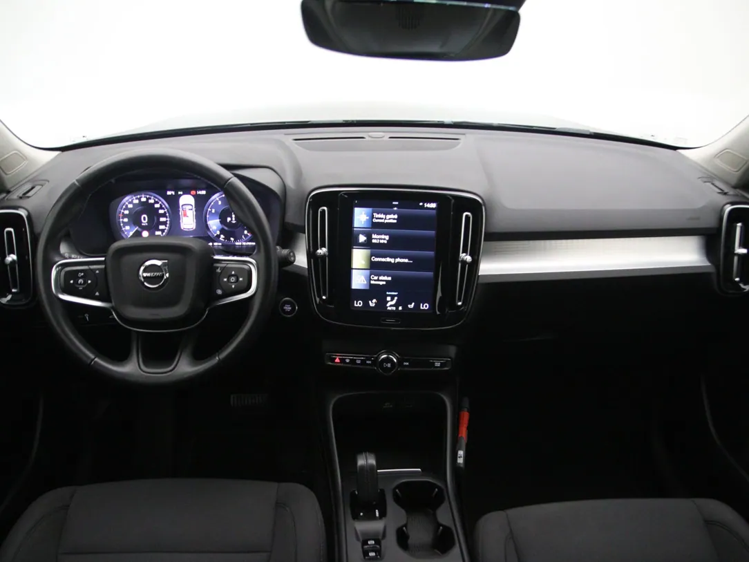 VOLVO XC40 Business Pro