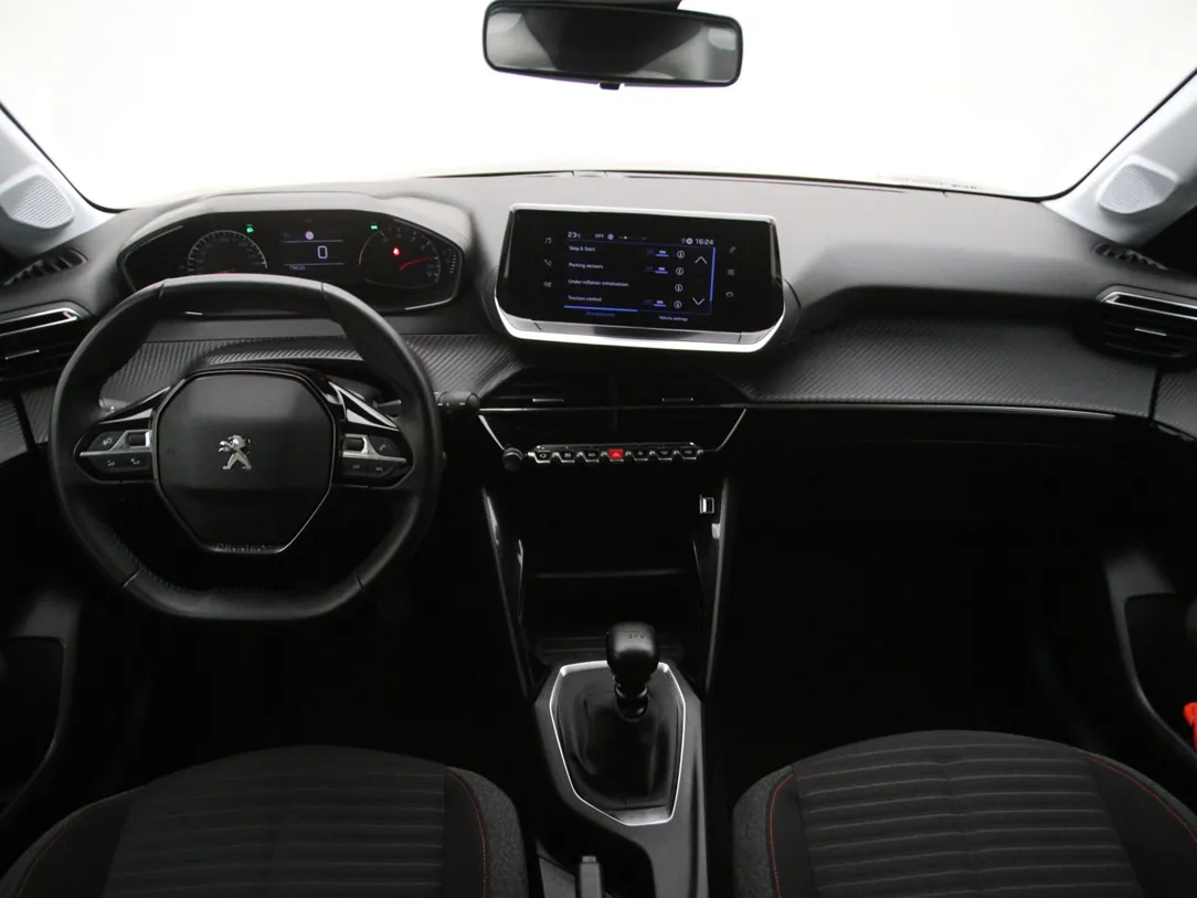 PEUGEOT 208 Active