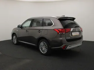 MITSUBISHI OUTLANDER Pure