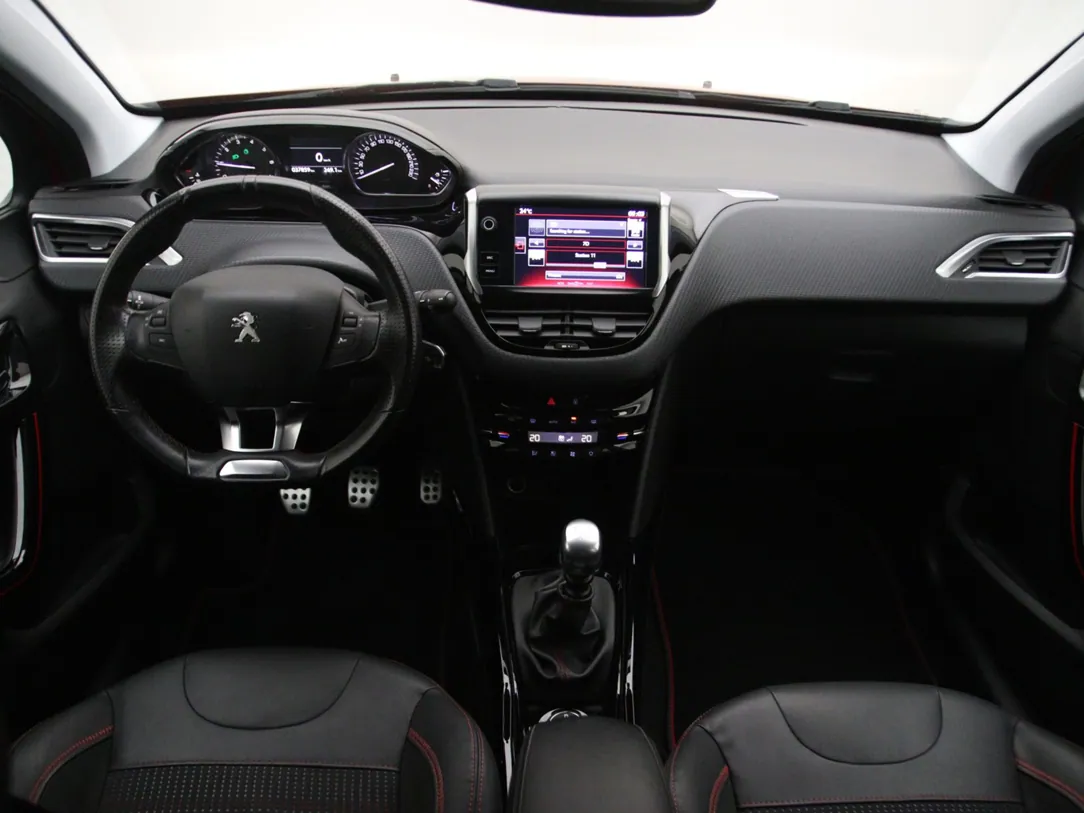 PEUGEOT 2008 GT-line