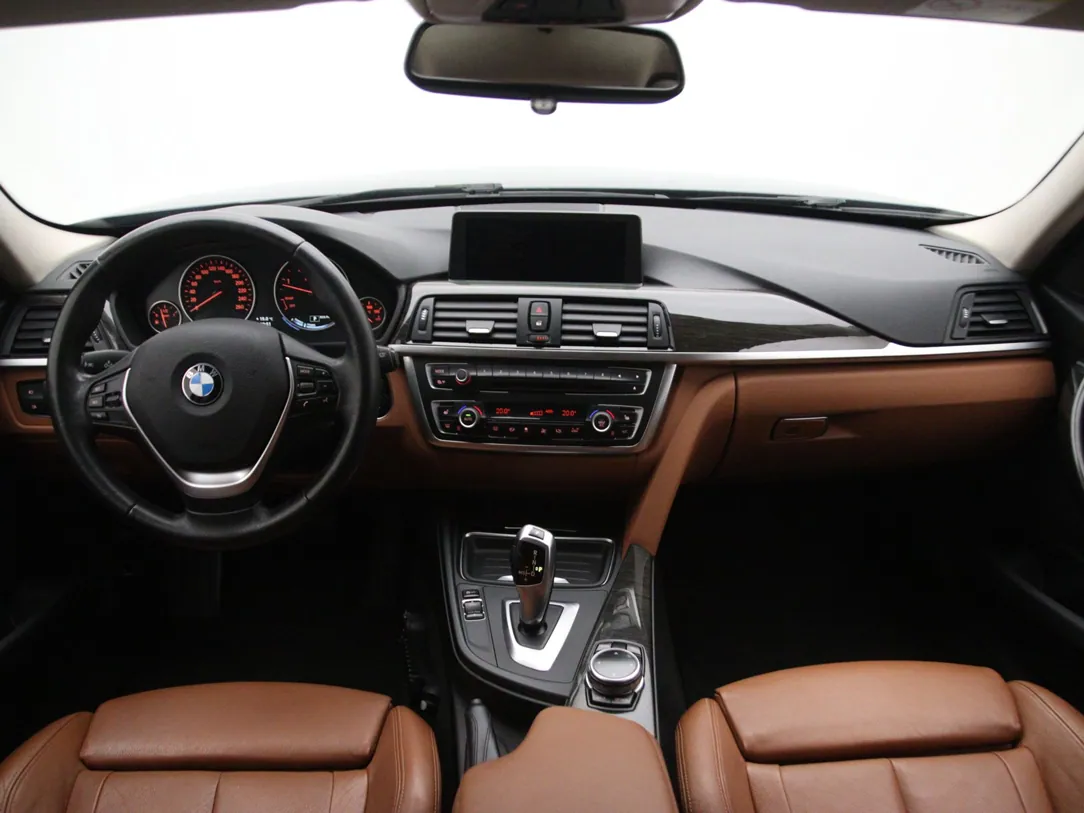 BMW 320 High Executive