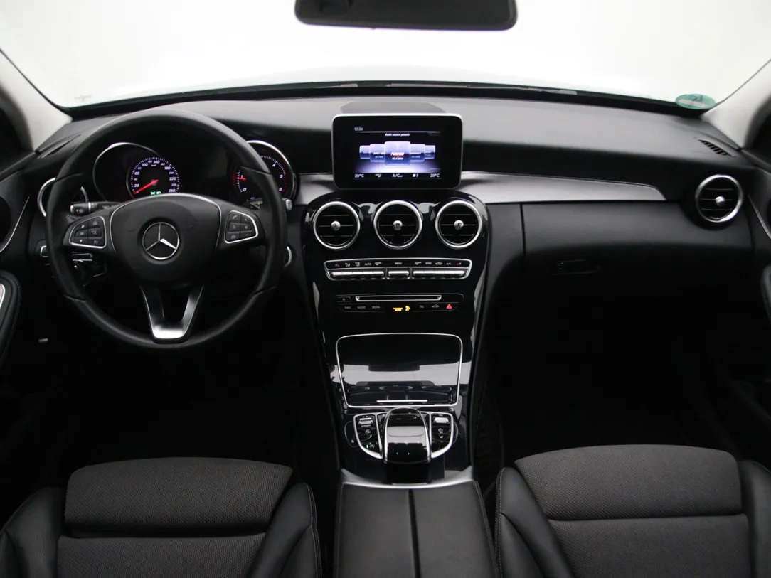 MERCEDES BENZ C220 Avantgarde