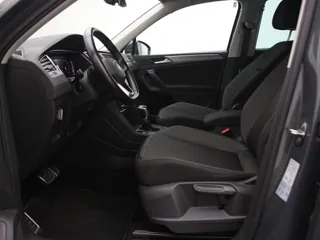 VOLKSWAGEN TIGUAN Active