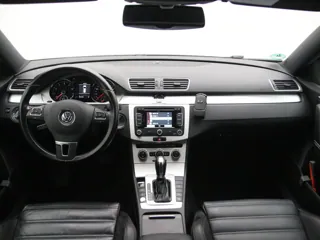VOLKSWAGEN PASSAT B7 R-Line Executive Edition