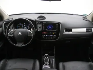 MITSUBISHI OUTLANDER Instyle