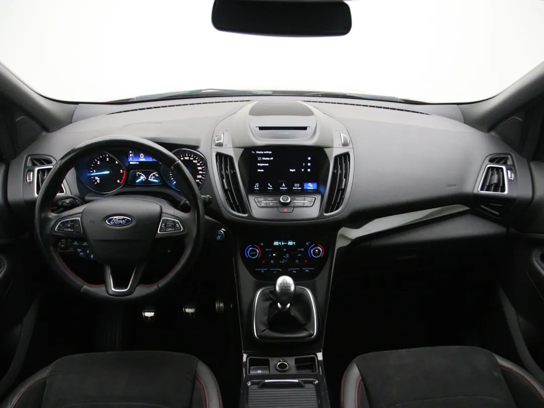 FORD KUGA ST Line