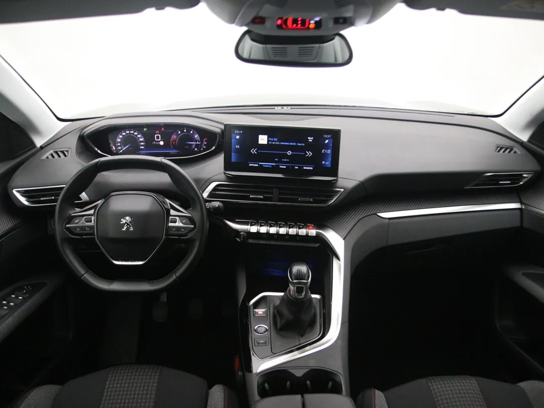 PEUGEOT 3008 Active