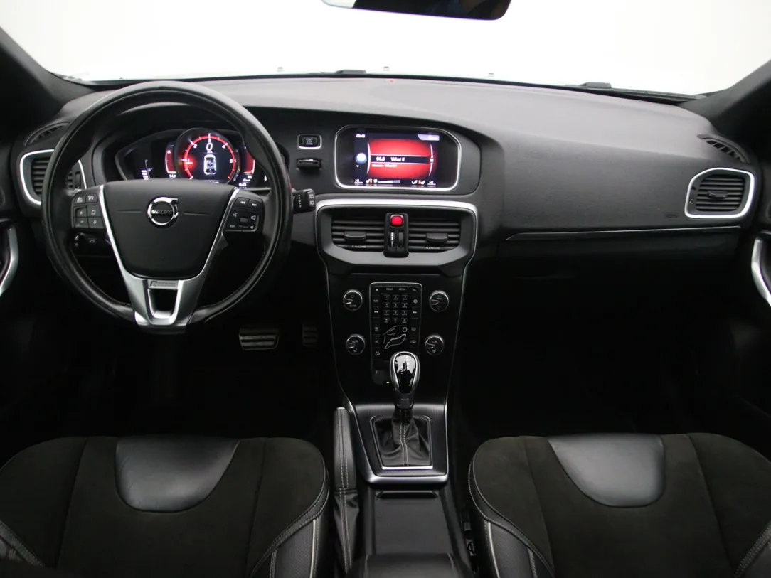 VOLVO V40 Business Sport